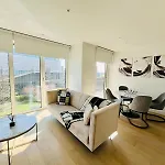 Executive Apt -Steps To Tube -Quick Access To Central London