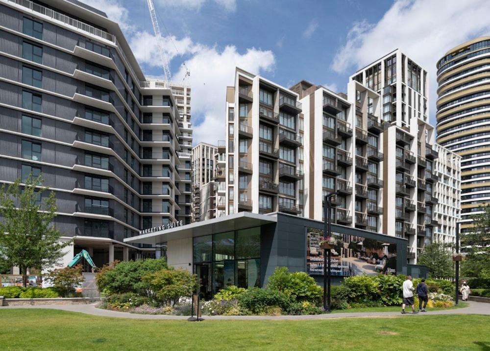 Executive -steps To Tube -quick Access To * Londres