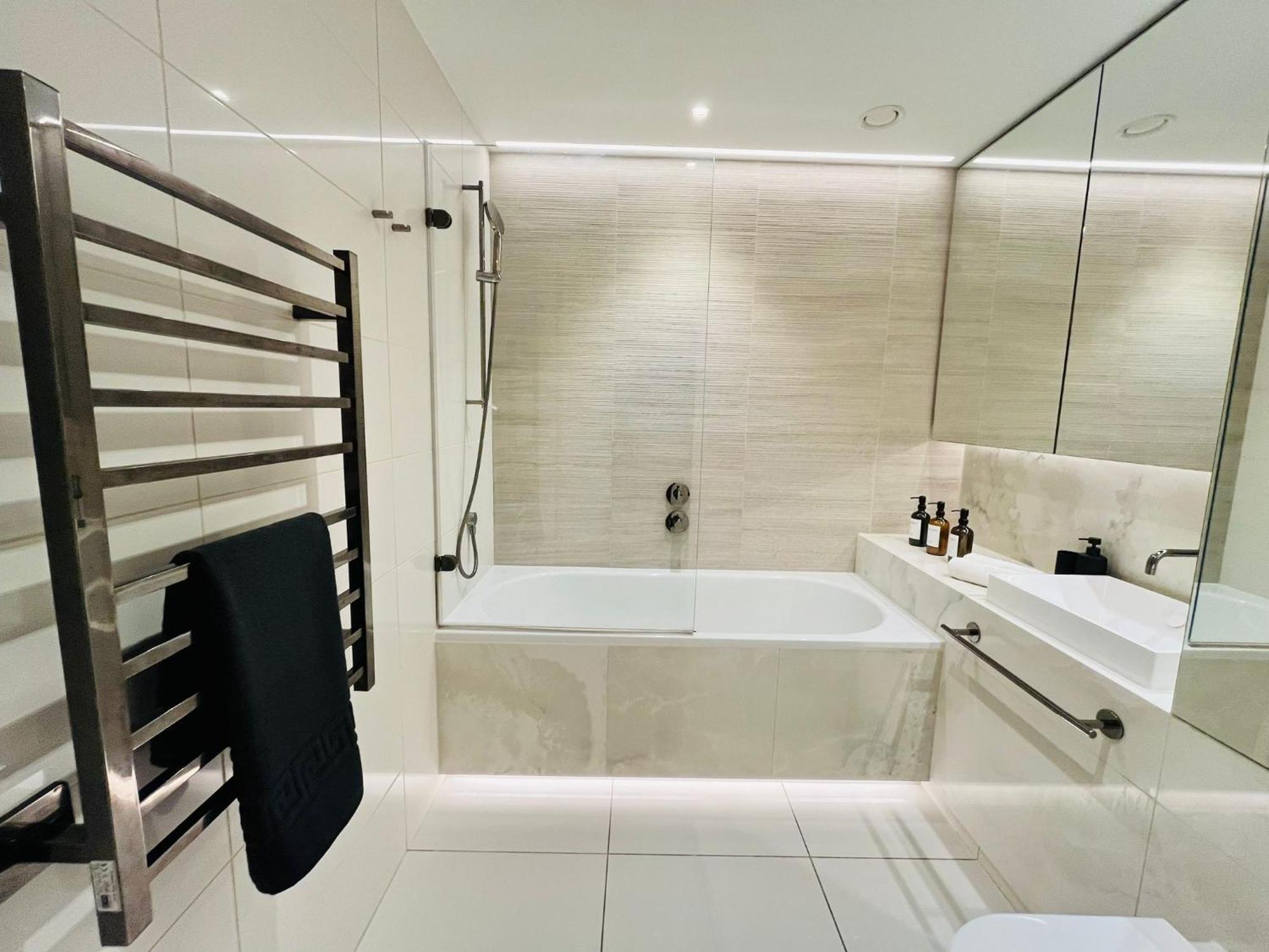 Executive -steps To Tube -quick Access To Appartement